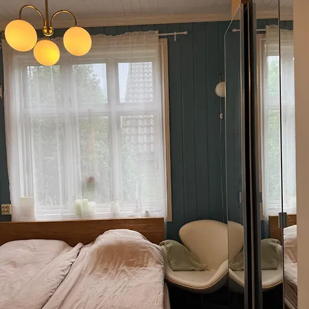I -3 Soverom-naer Sentrum Appartement *